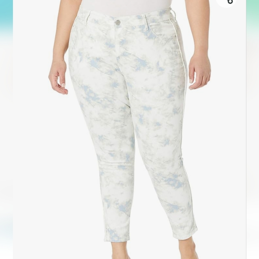 *NWT* Skinnygirl Maggie Skinny Ankle